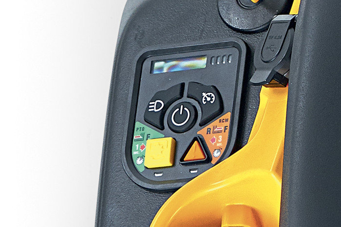 LR2 ES76 Cub Cadet